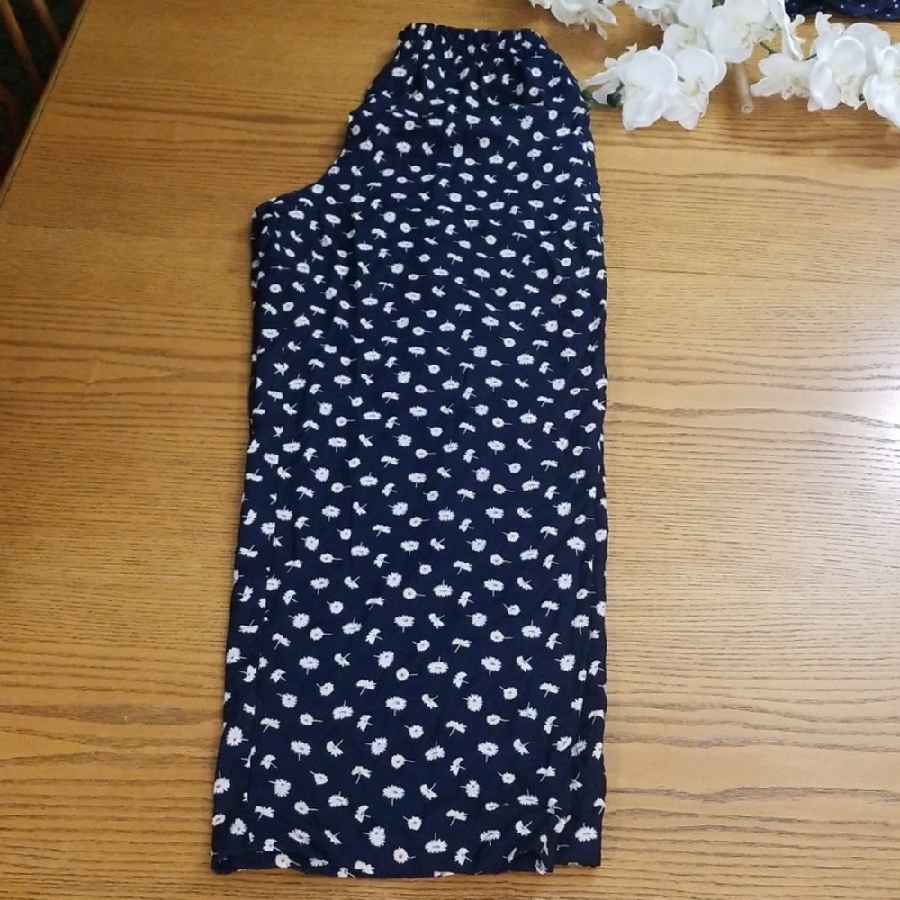 Maxou- Wide Leg Floral pants - Picture 3 of 6